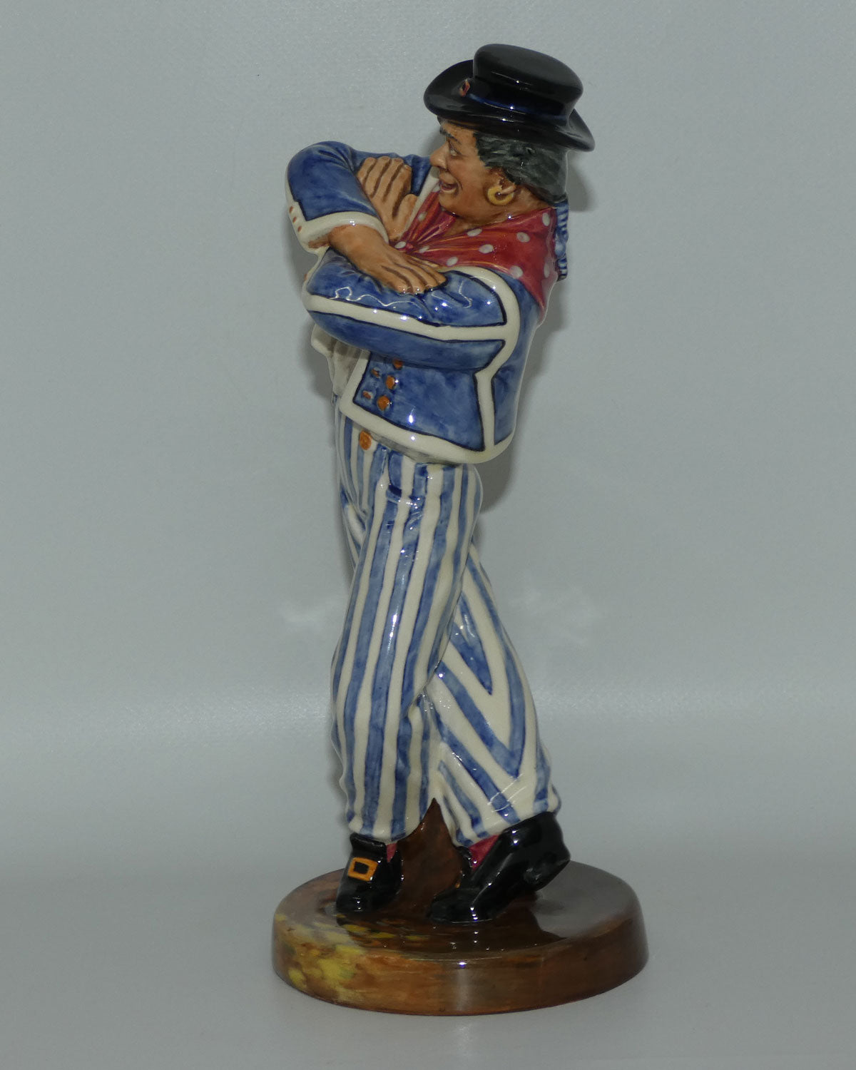 hn2161-royal-doulton-figure-the-hornpipe