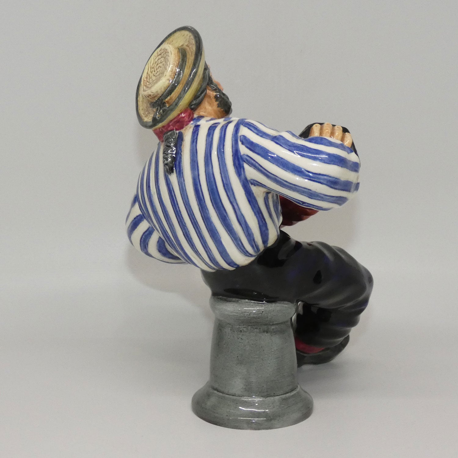 hn2172-royal-doulton-figure-jolly-sailor