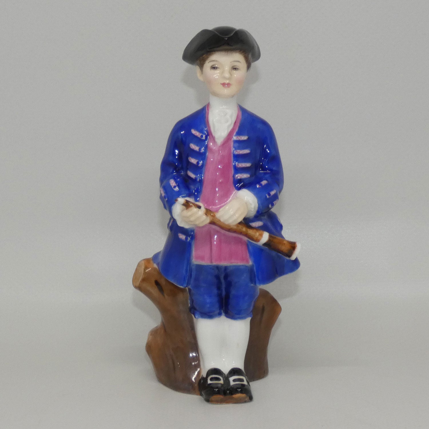hn2183-royal-doulton-figure-boy-from-williamsburg