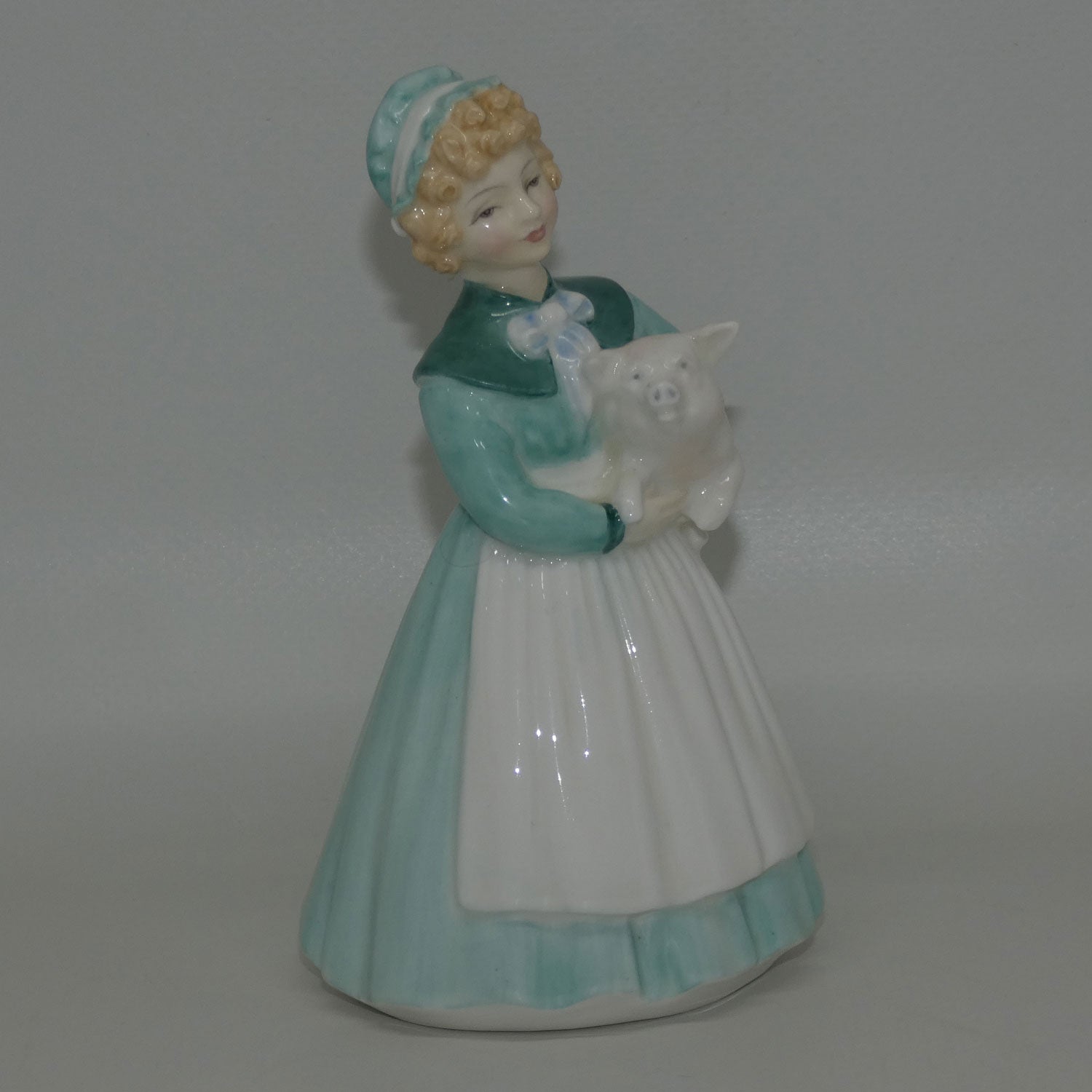 hn2207-royal-doulton-figure-stayed-at-home
