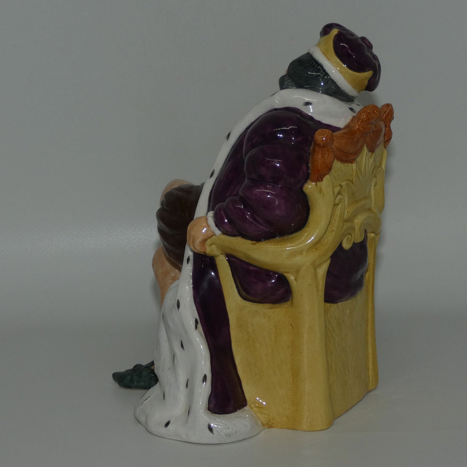 hn2217-royal-doulton-figure-old-king-cole