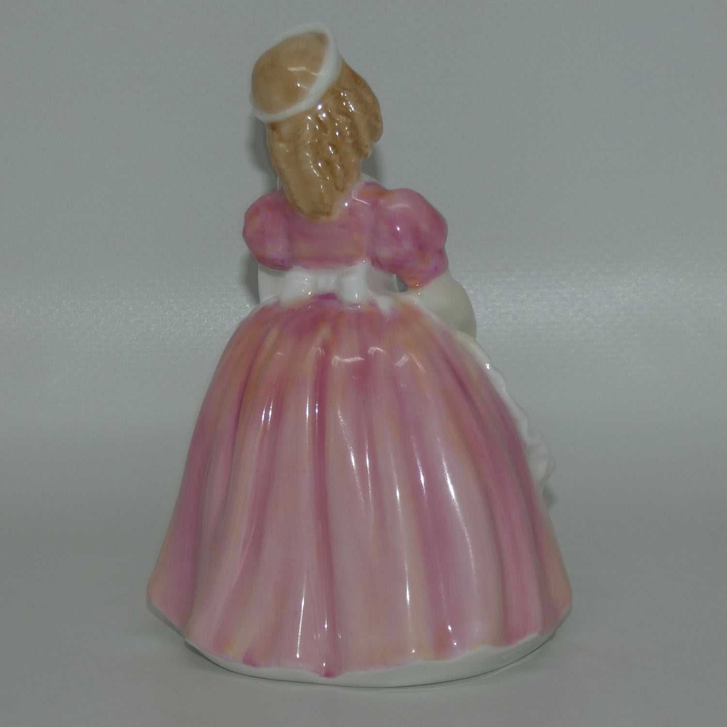 hn2218-royal-doulton-figure-cookie