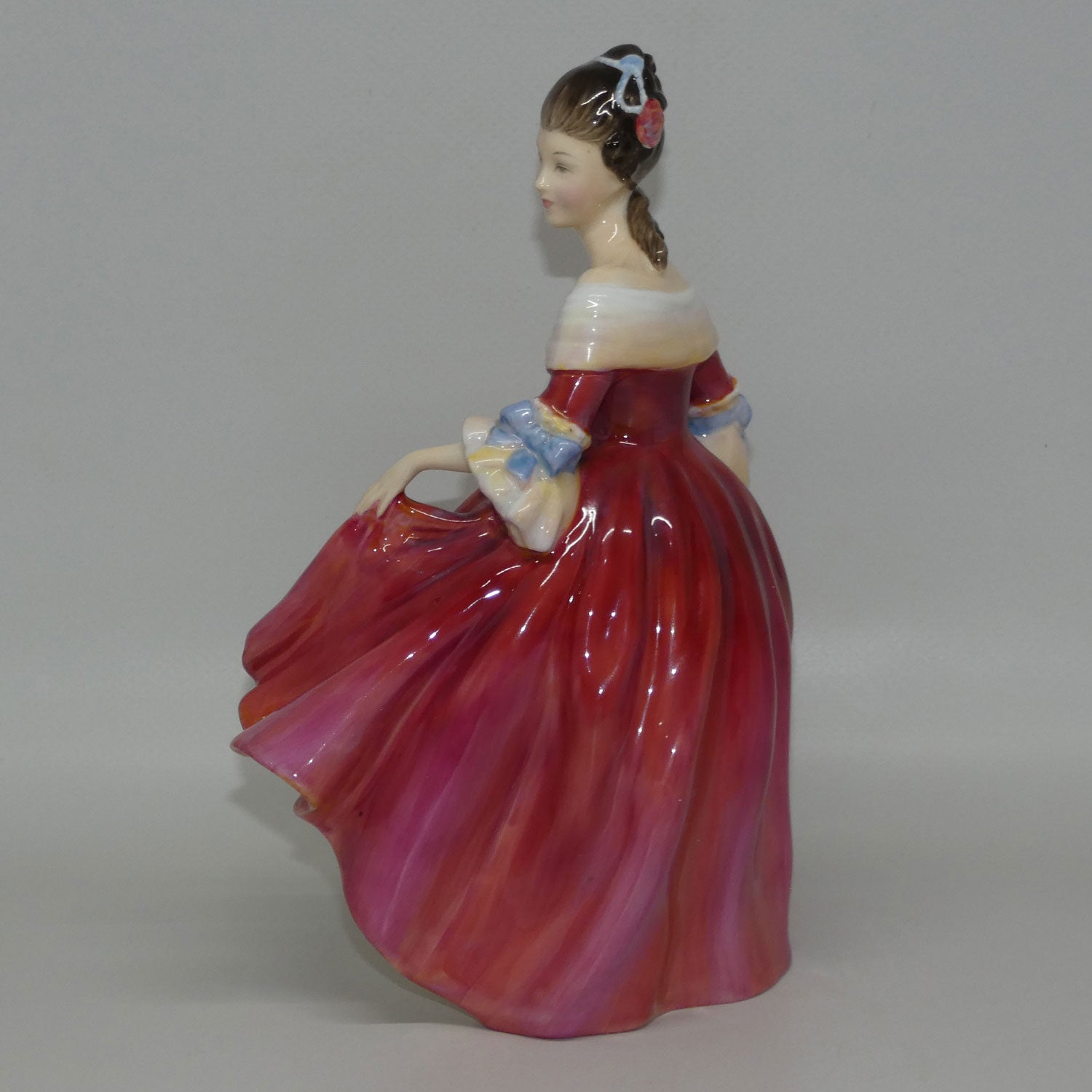 HN2229 Royal Doulton figure Southern Belle (Red) | Ladies Figurines