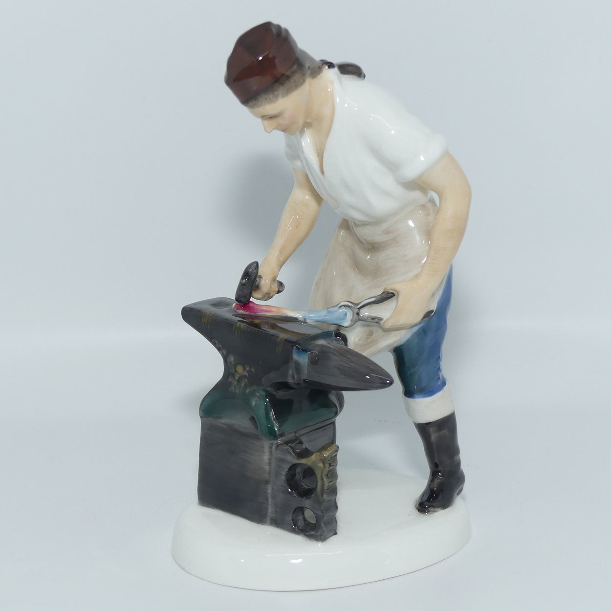 HN2240 Royal Doulton figure Blacksmith of Williamsburg 