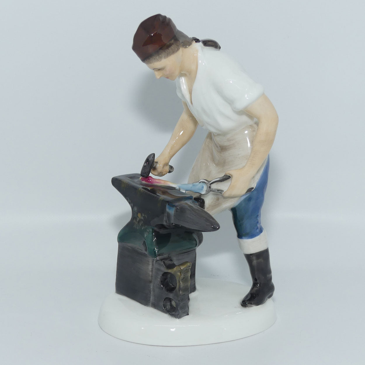 HN2240 Royal Doulton figure Blacksmith of Williamsburg 