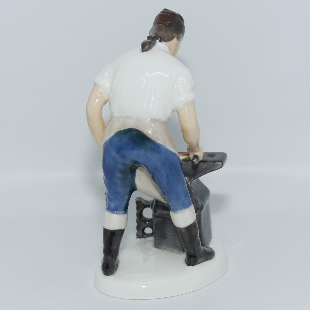 HN2240 Royal Doulton figure Blacksmith of Williamsburg 