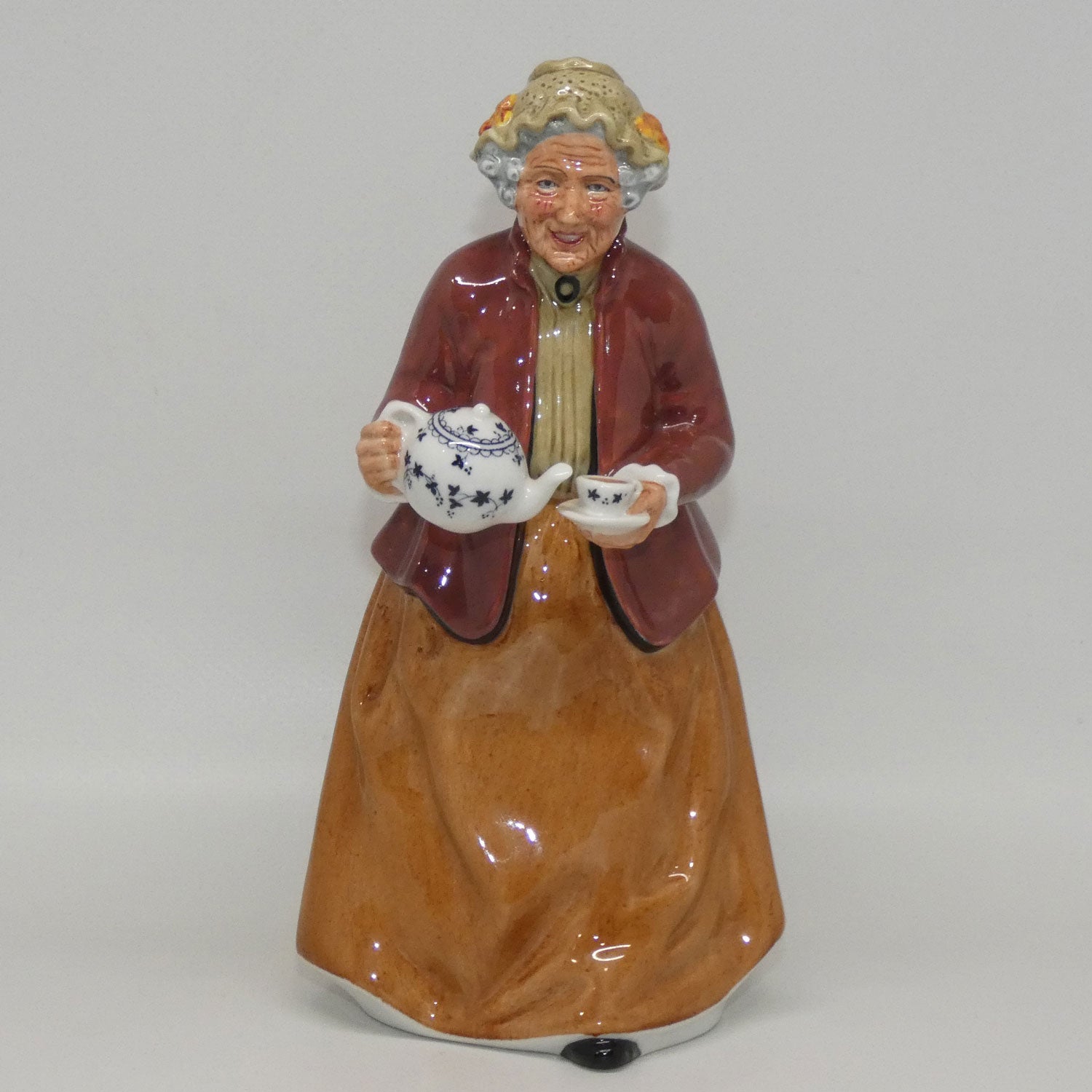 HN2255 Royal Doulton figure Teatime | Character Figurines HN2255 Royal Doulton figure Teatime | Character Figurines