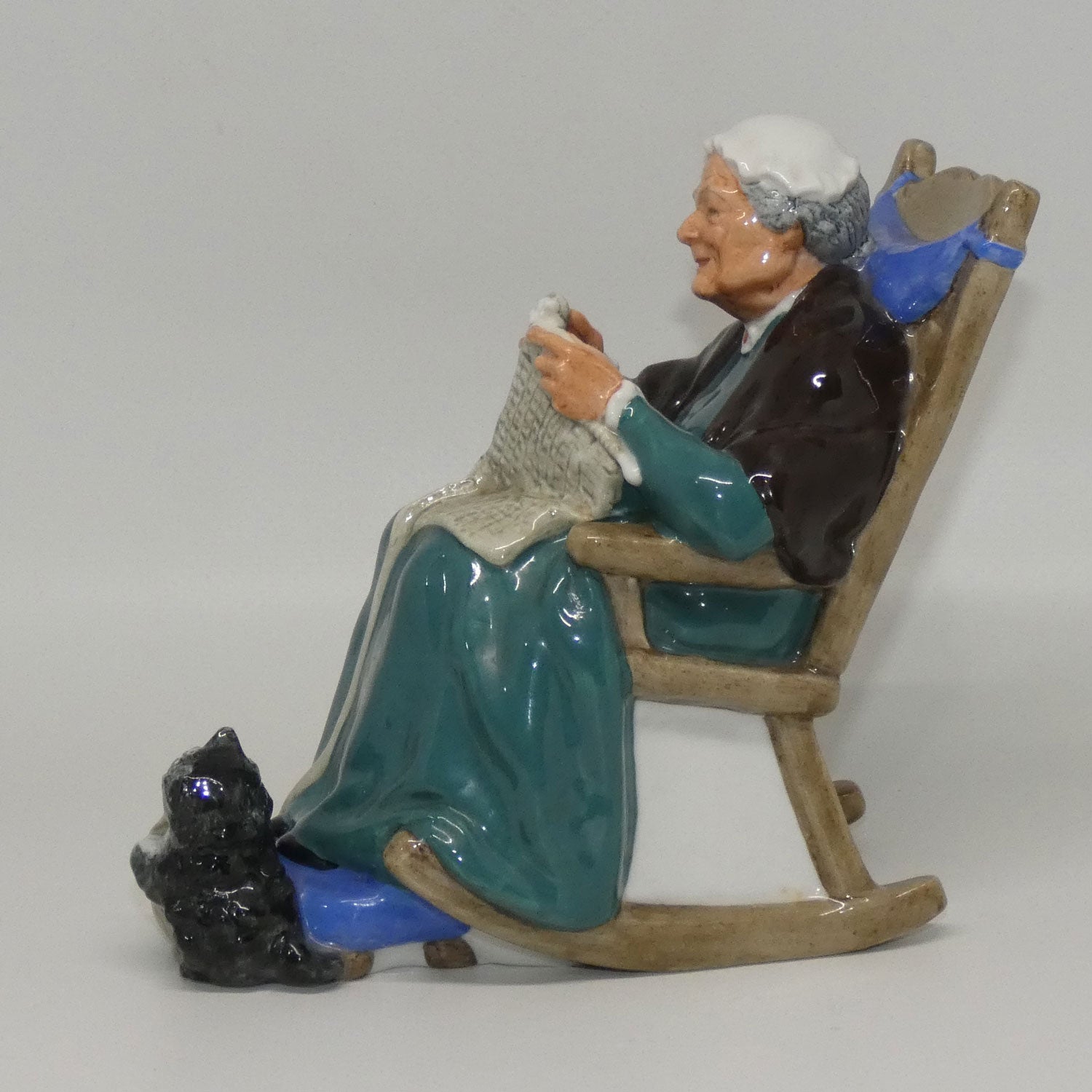 hn2256-royal-doulton-figure-twilight