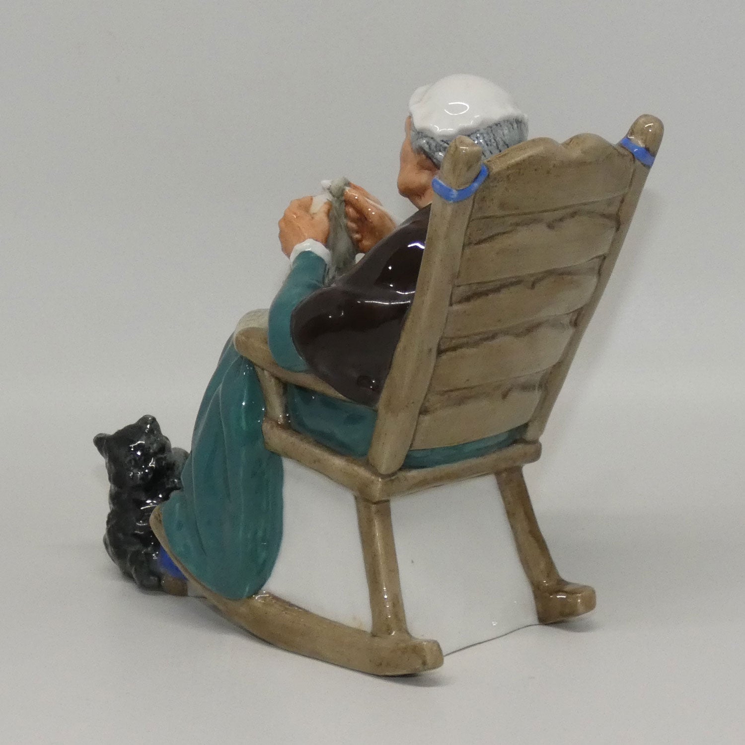 hn2256-royal-doulton-figure-twilight