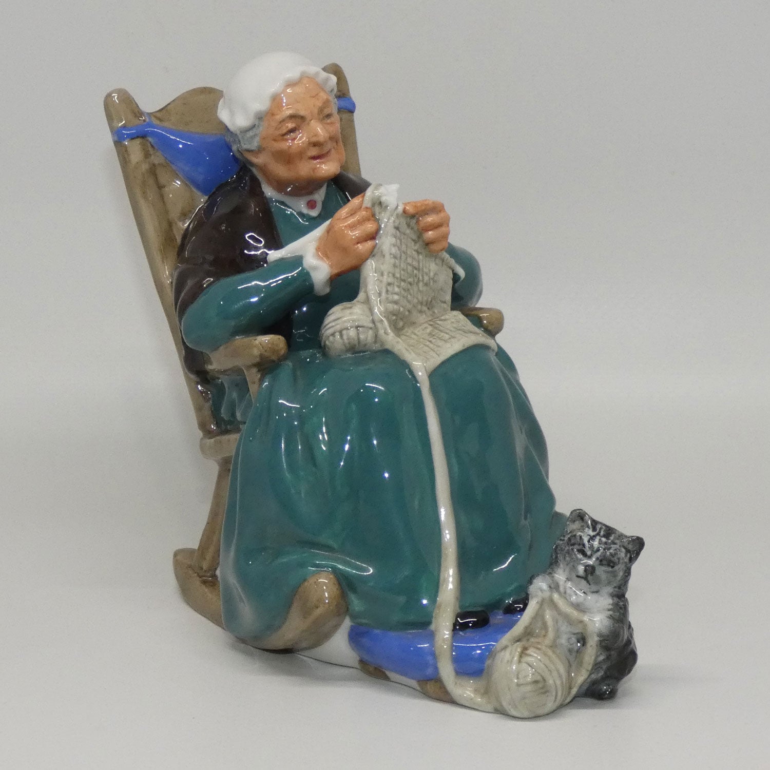 hn2256-royal-doulton-figure-twilight