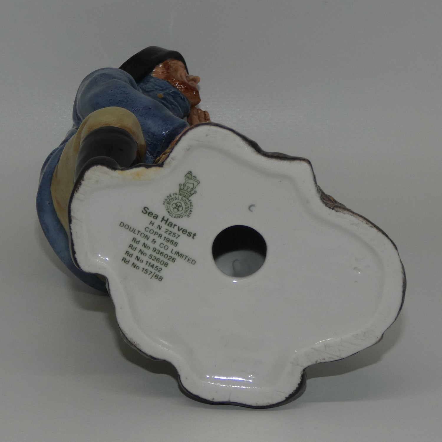 hn2257-royal-doulton-figure-sea-harvest