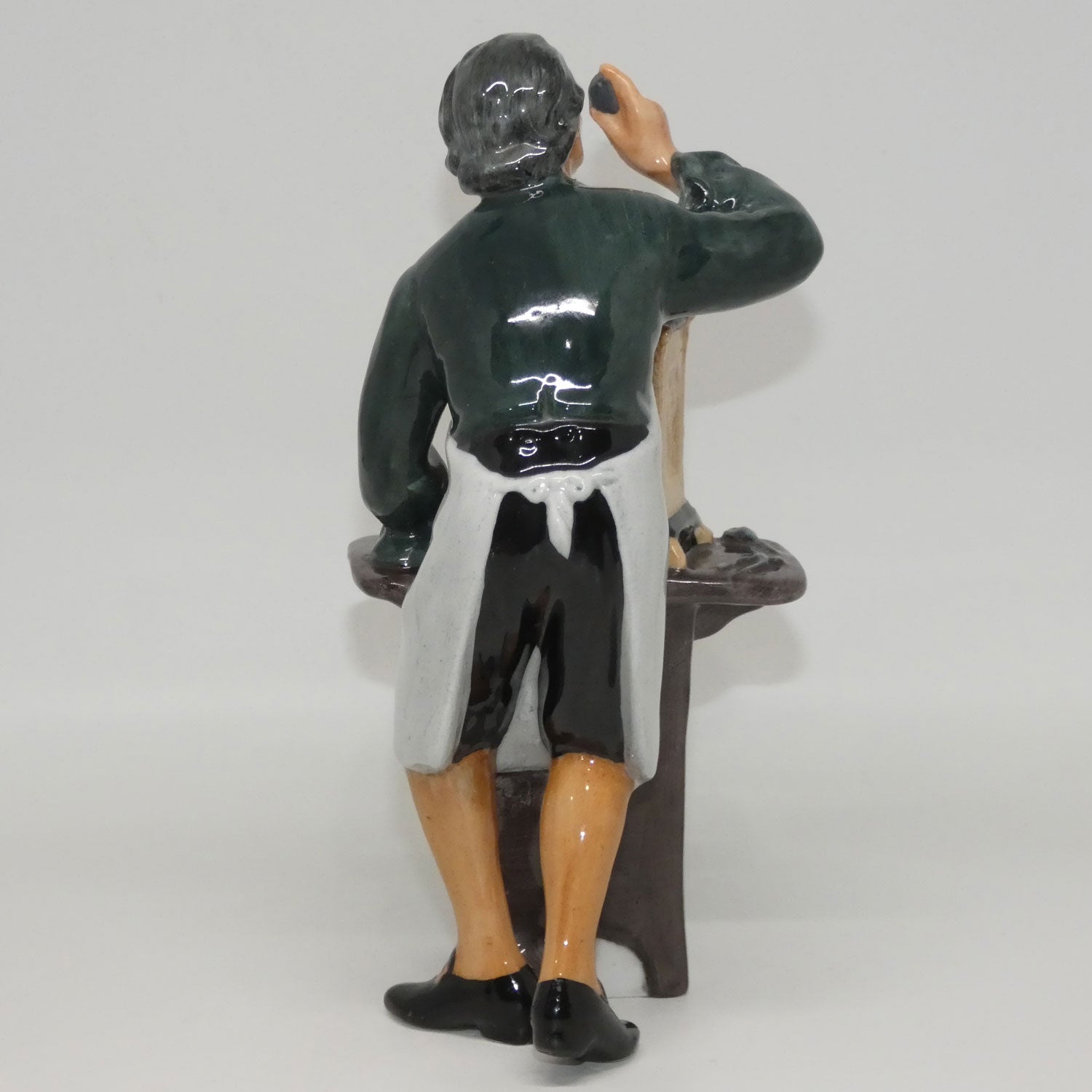 hn2279-royal-doulton-figure-the-clockmaker