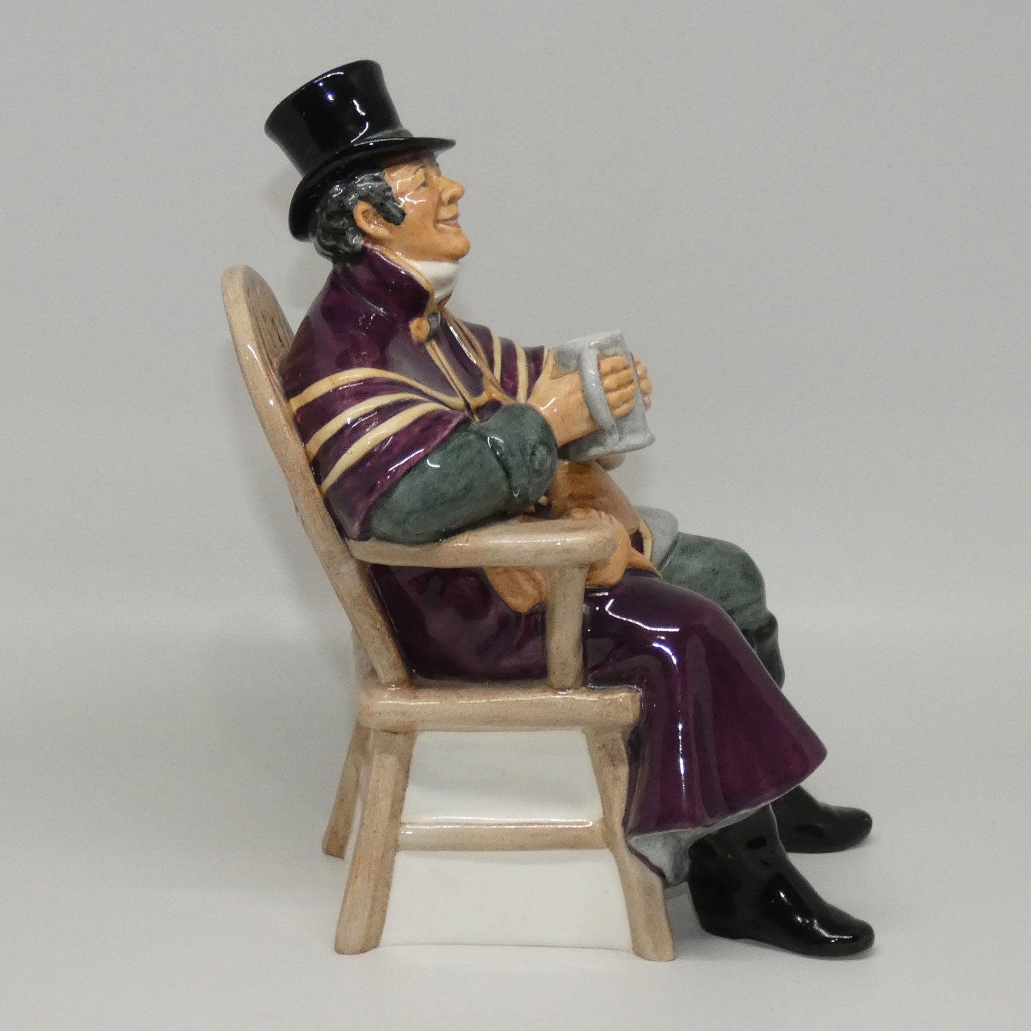 hn2282-royal-doulton-figure-the-coachman