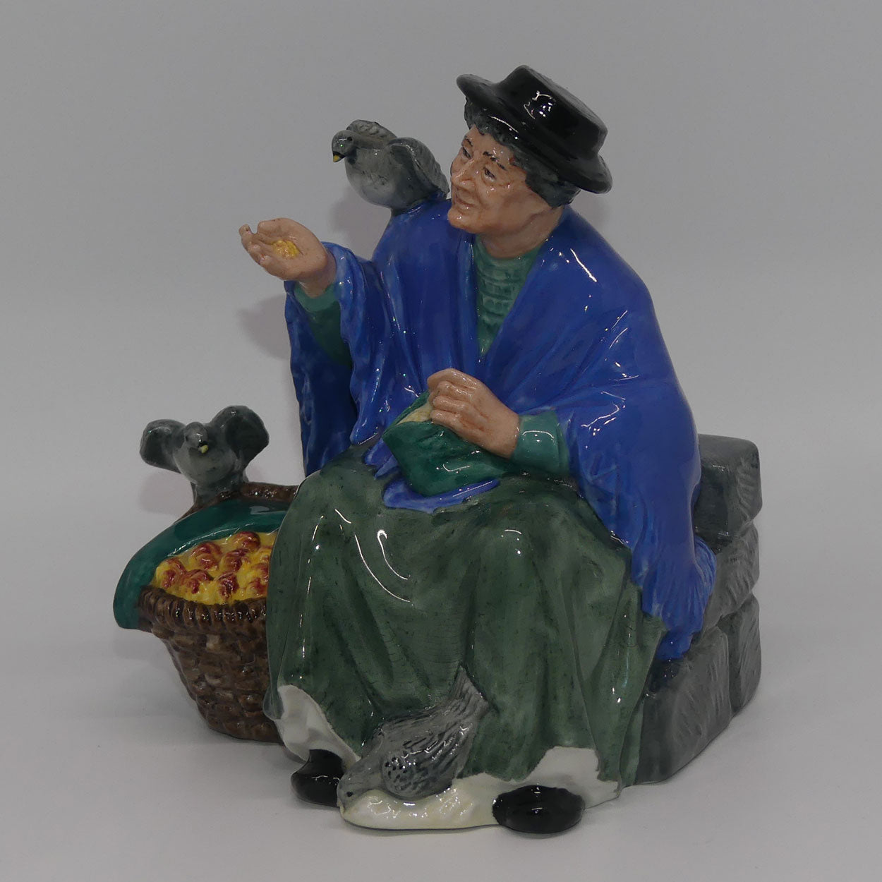 hn2320-royal-doulton-figure-tuppence-a-bag