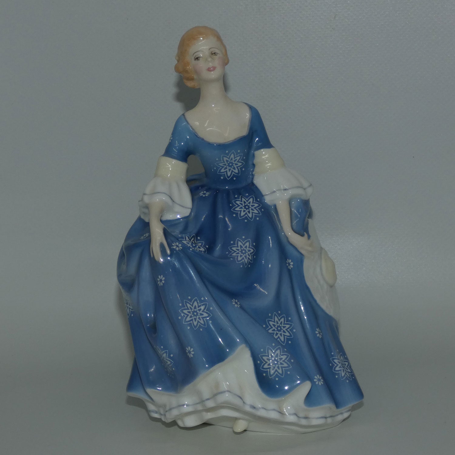 hn2335-royal-doulton-figure-hilary