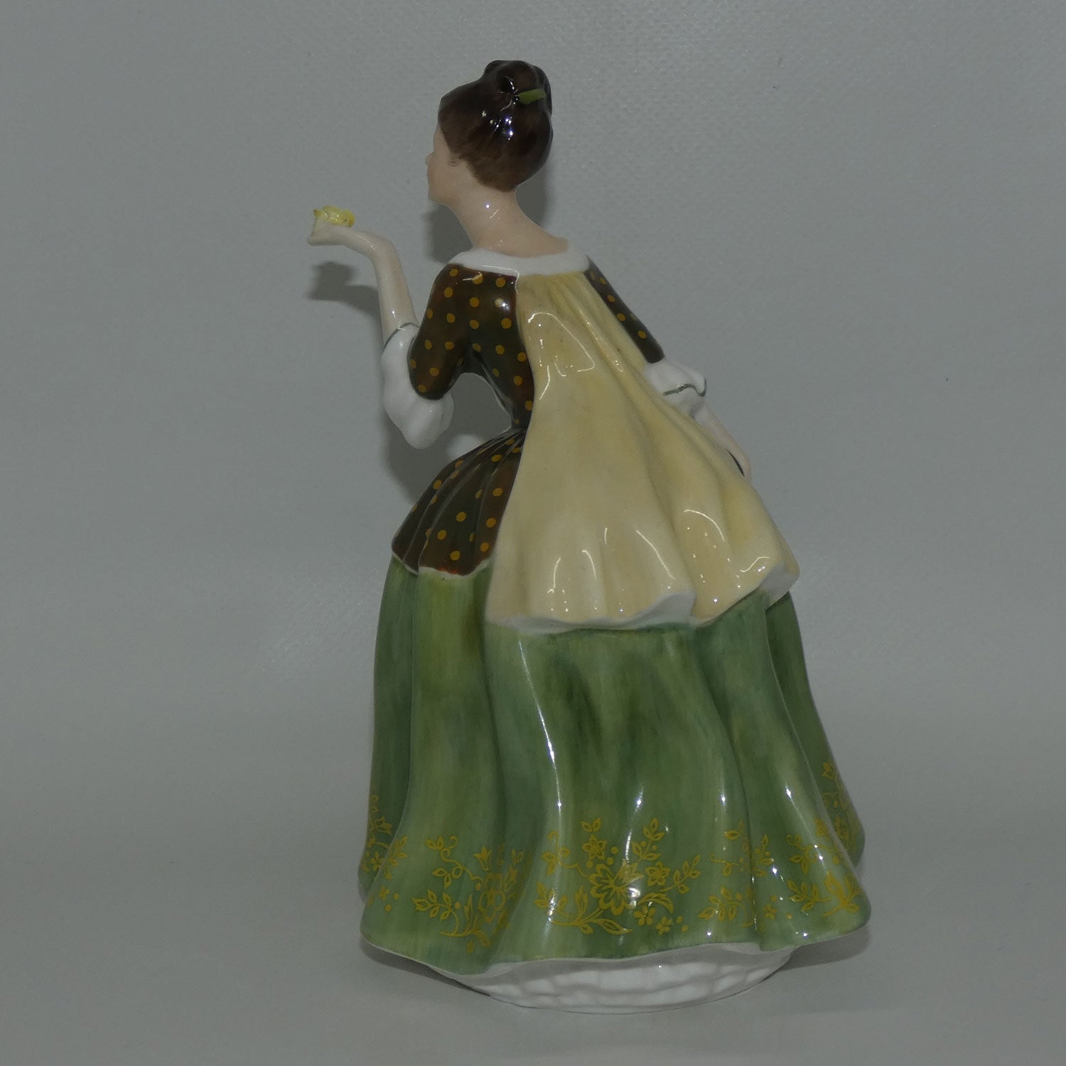 hn2368-royal-doulton-figure-fleur-green