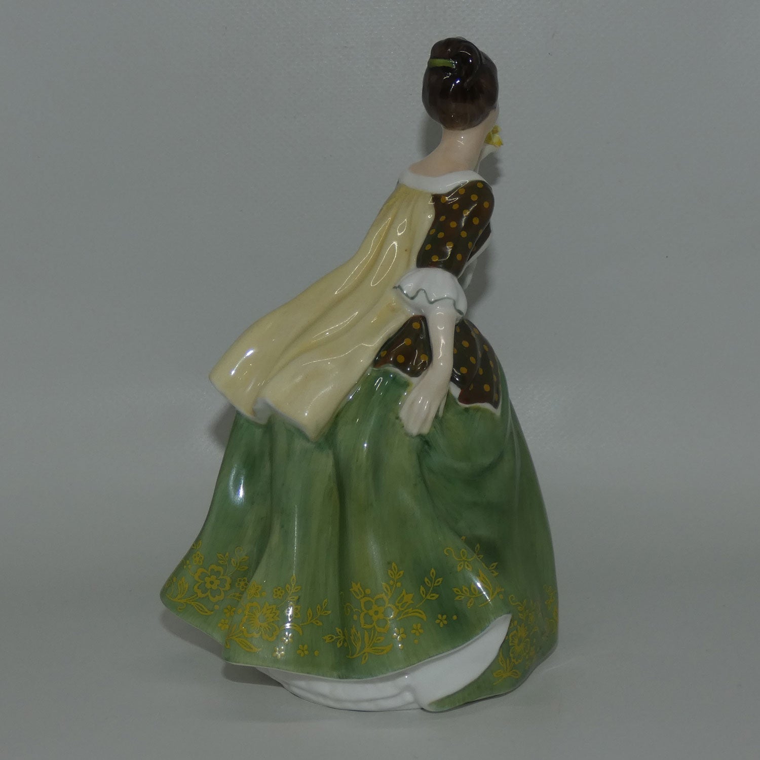 hn2368-royal-doulton-figure-fleur-green