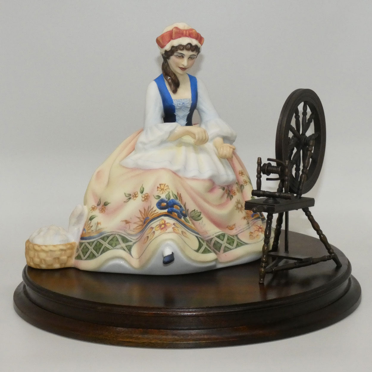 hn2390-royal-doulton-figure-spinning