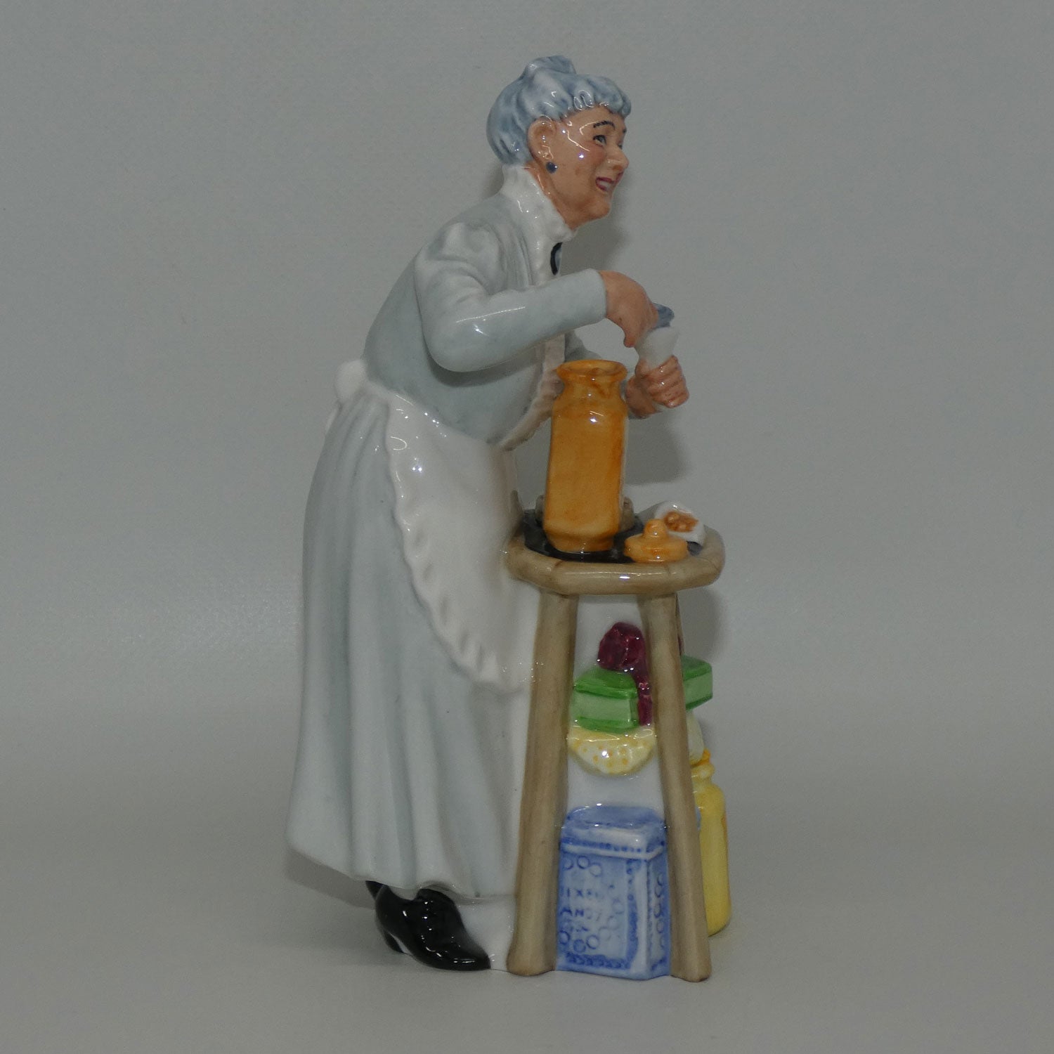 hn2408-royal-doulton-figure-a-pennys-worth