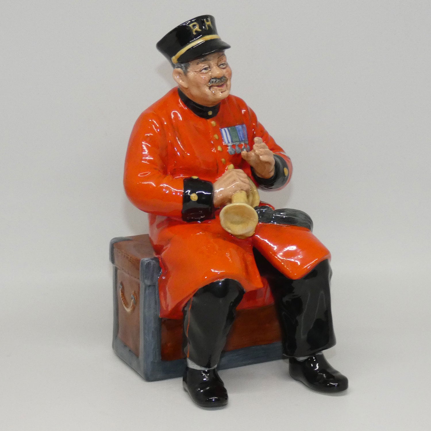 hn2484-royal-doulton-figure-past-glory