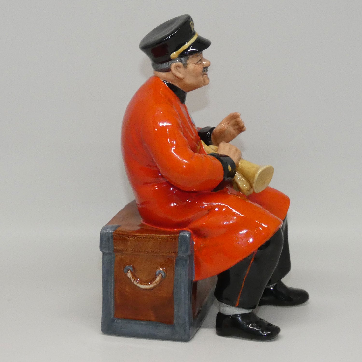 hn2484-royal-doulton-figure-past-glory