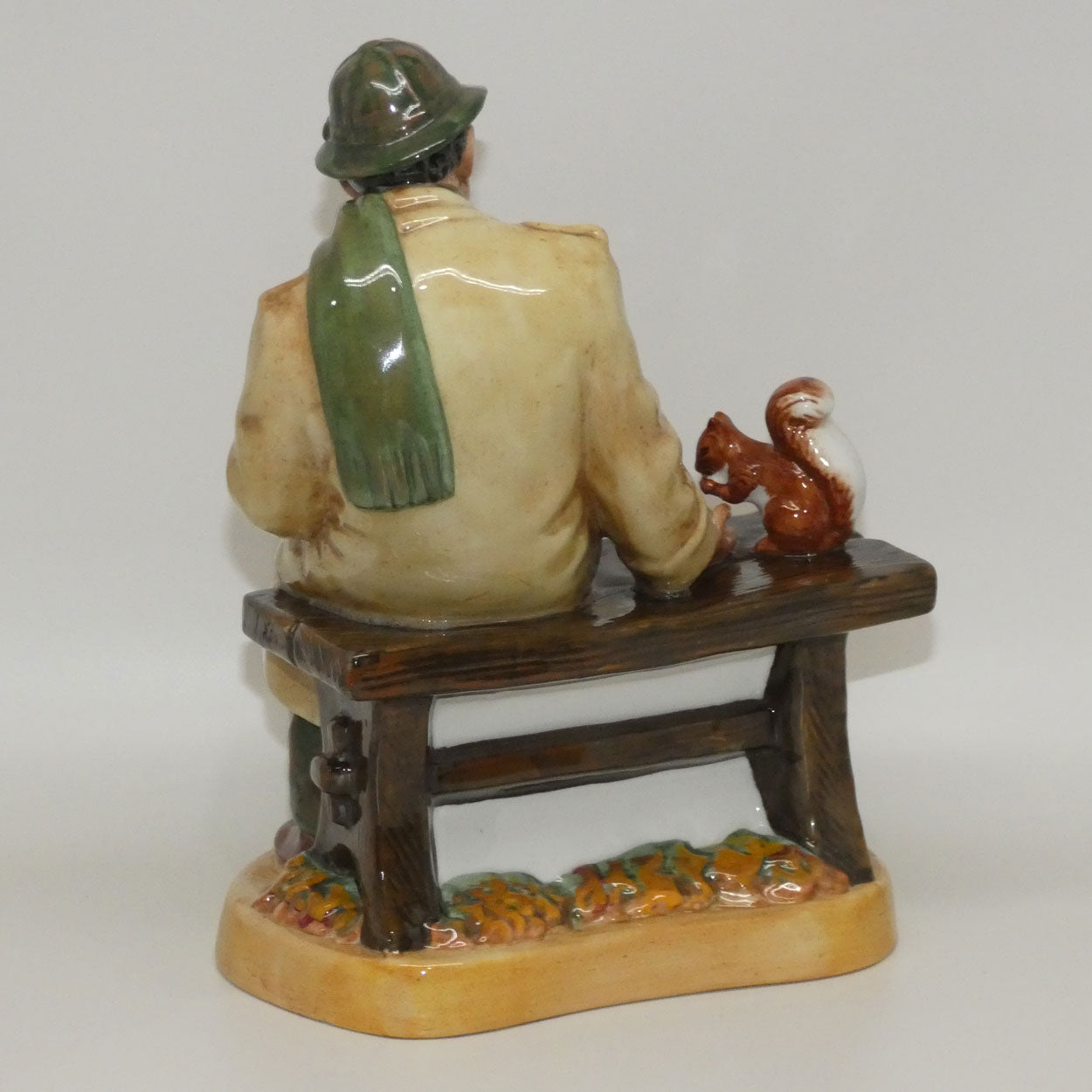 hn2485-royal-doulton-figure-lunchtime