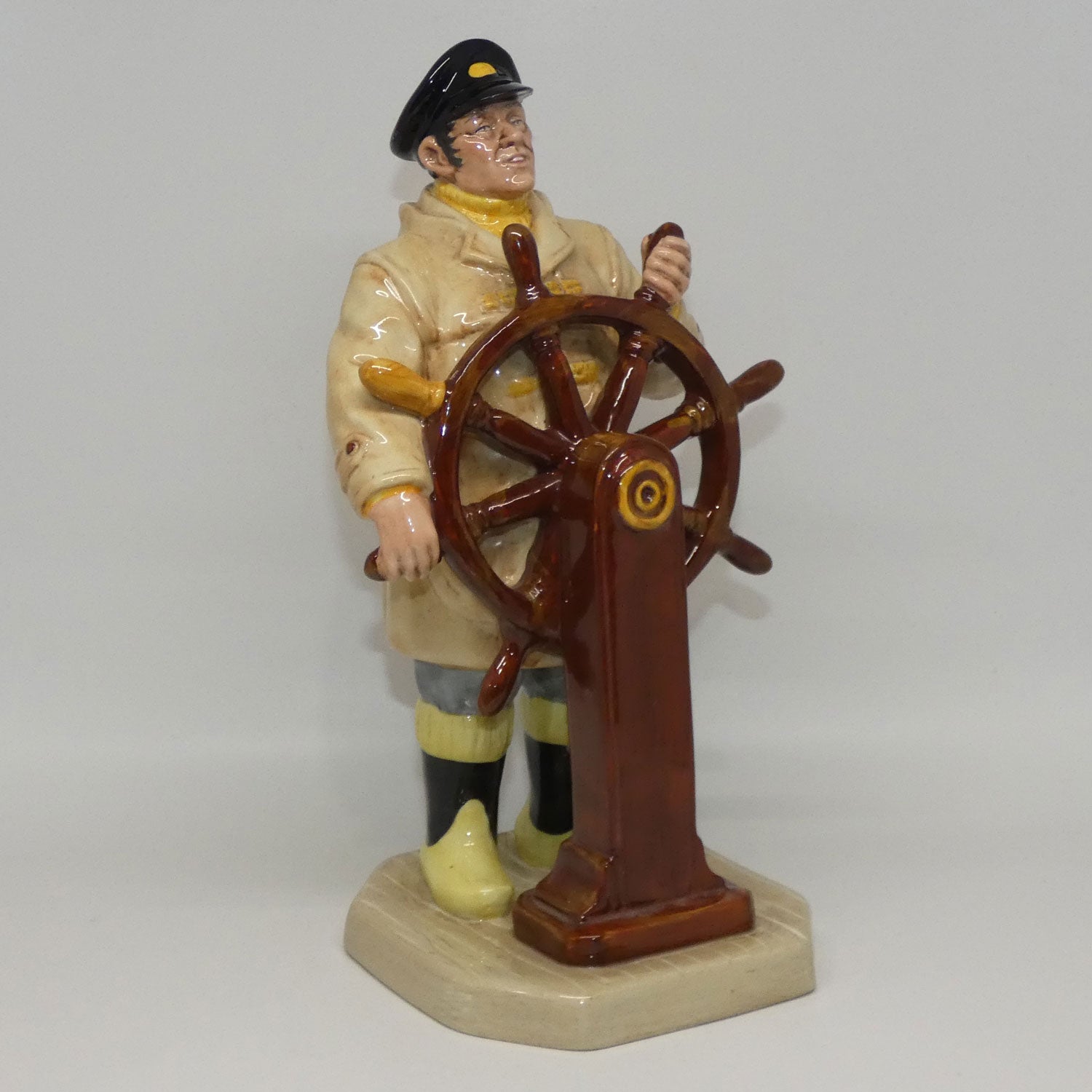 hn2488-royal-doulton-figure-helmsman