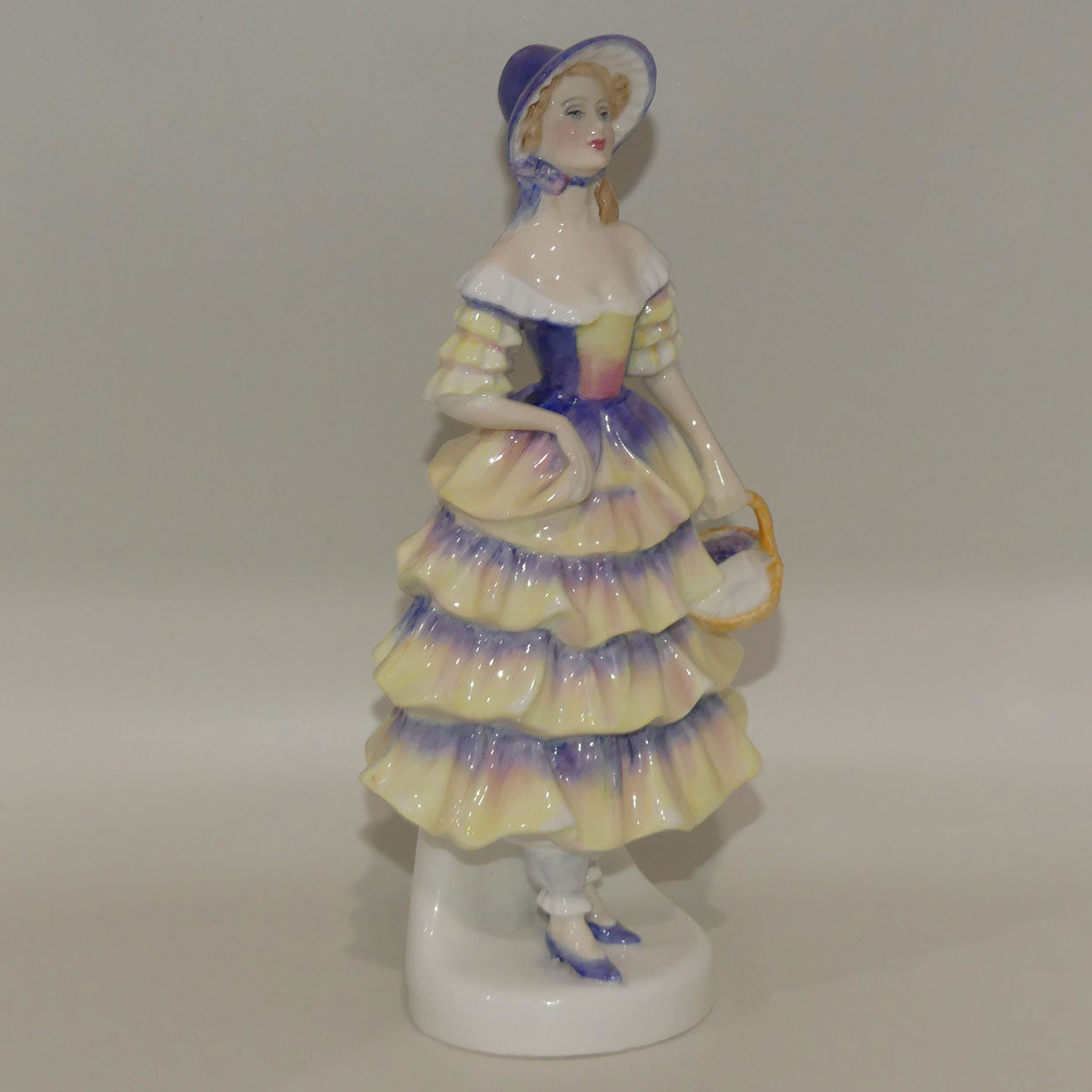 hn2743-royal-doulton-figure-meg-1