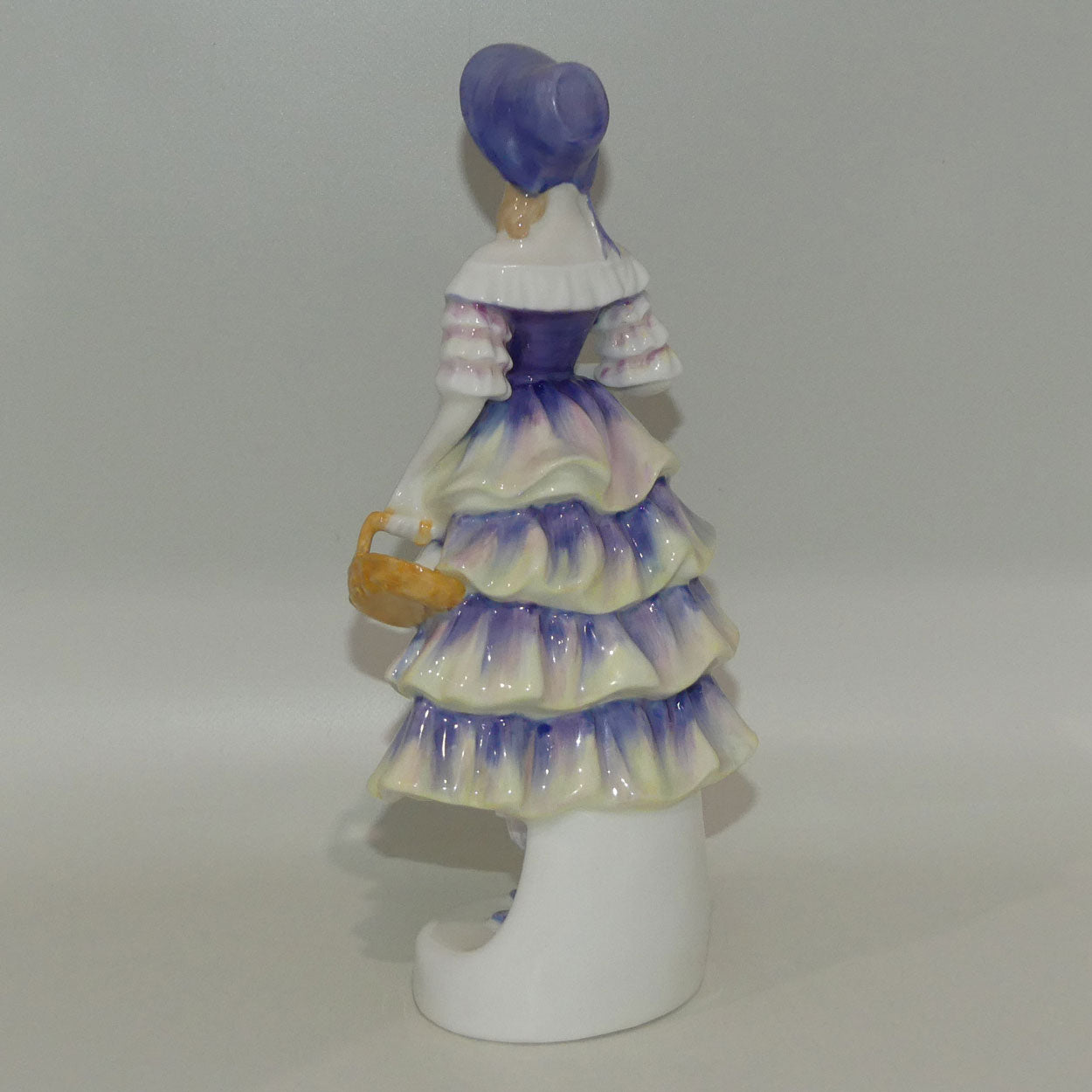 hn2743-royal-doulton-figure-meg-2