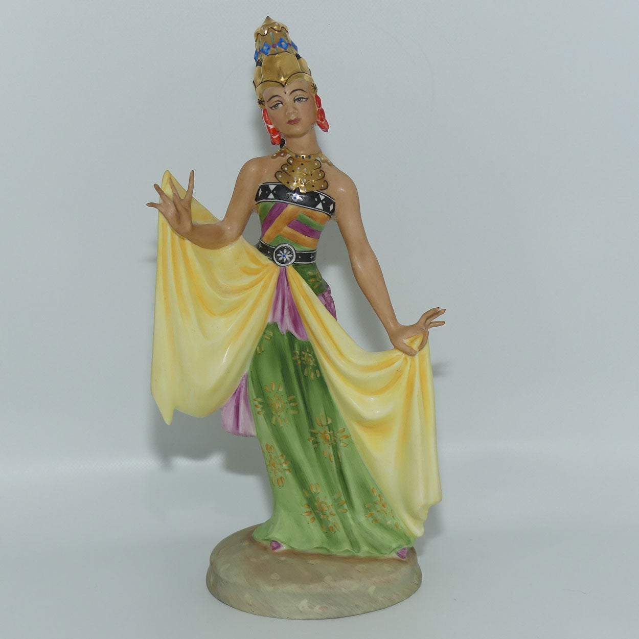 HN2808 Royal Doulton figurine Balinese Dancer | Dancers of the World