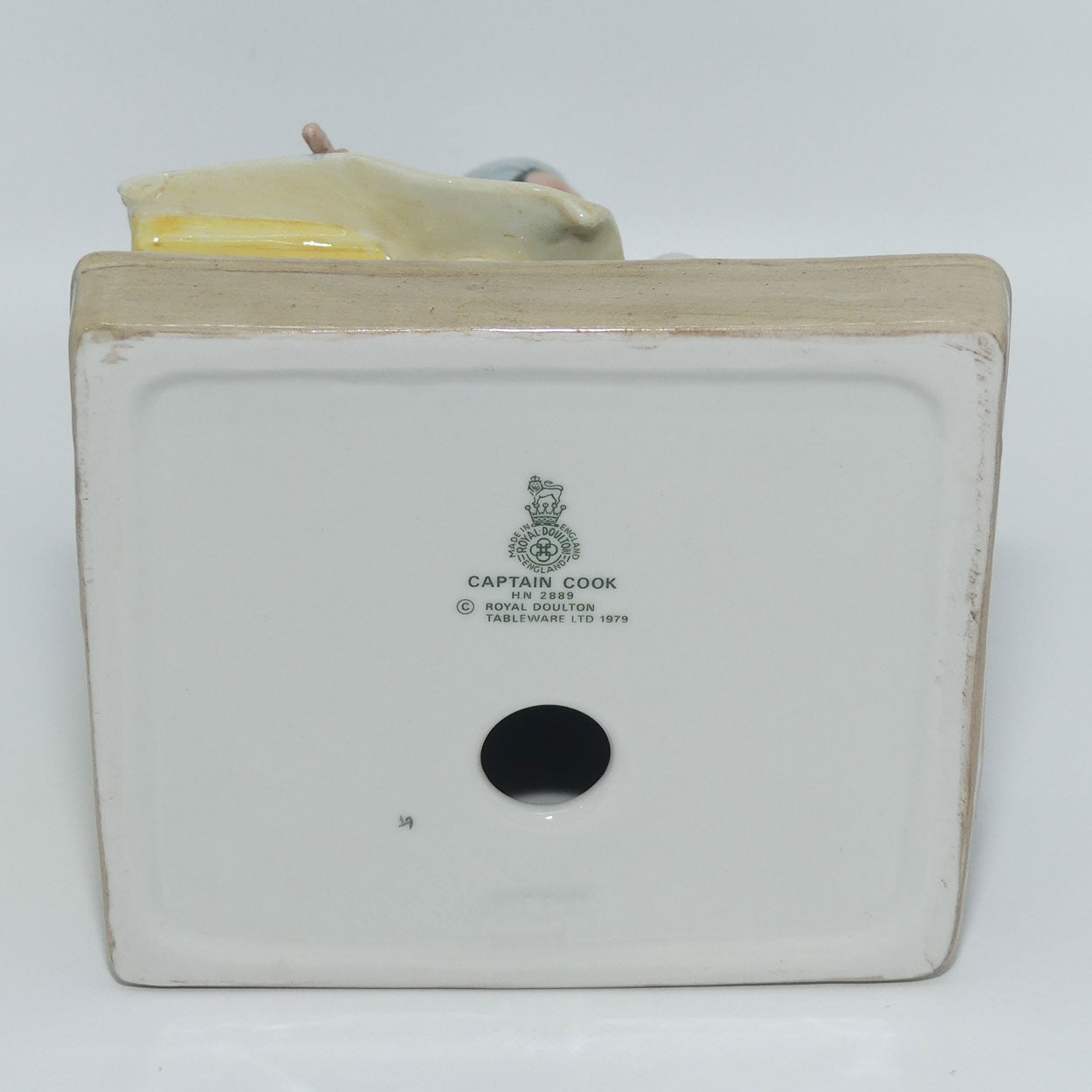 HN2889 Royal Doulton figure Captain Cook | Character Figurines