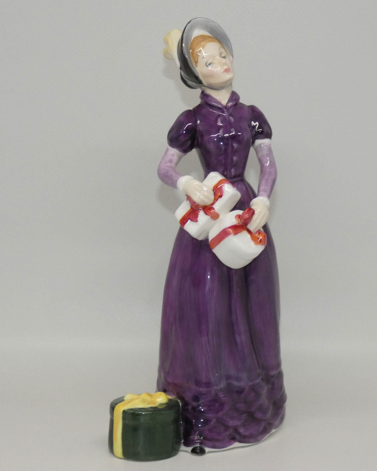 hn2896-royal-doulton-figure-good-day-sir