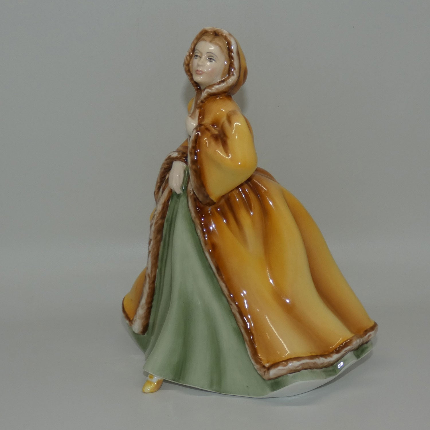 hn2919-royal-doulton-figure-rachel-yellow