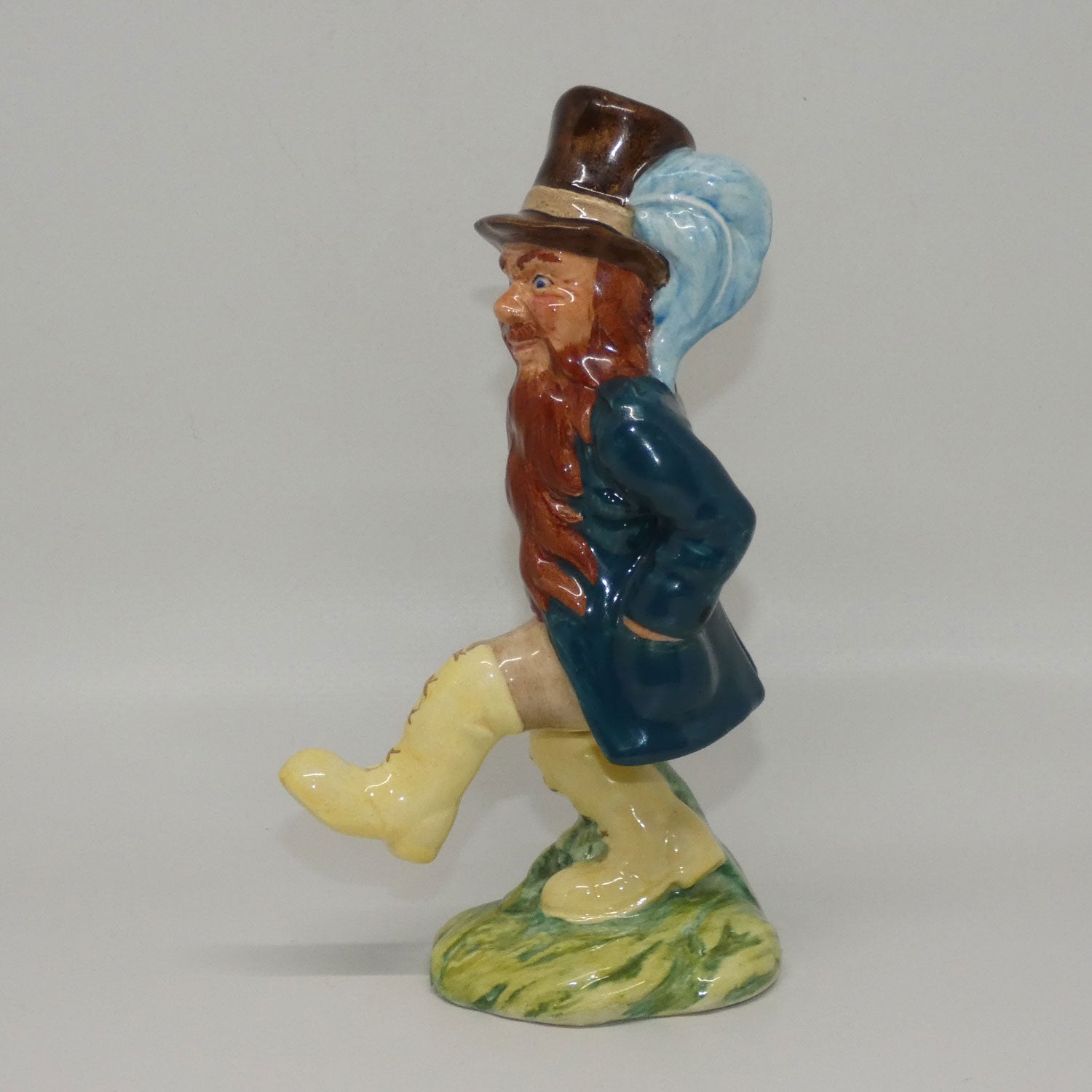 hn2924-royal-doulton-figure-tom-bombadil