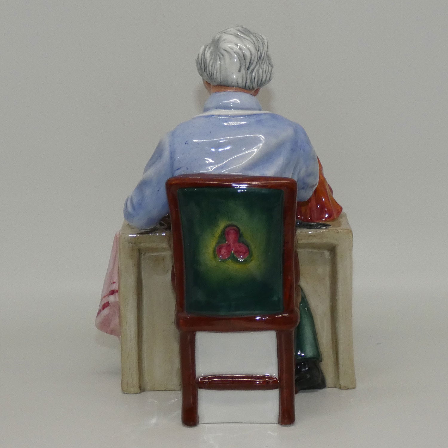 hn2943-royal-doulton-figure-the-china-repairer