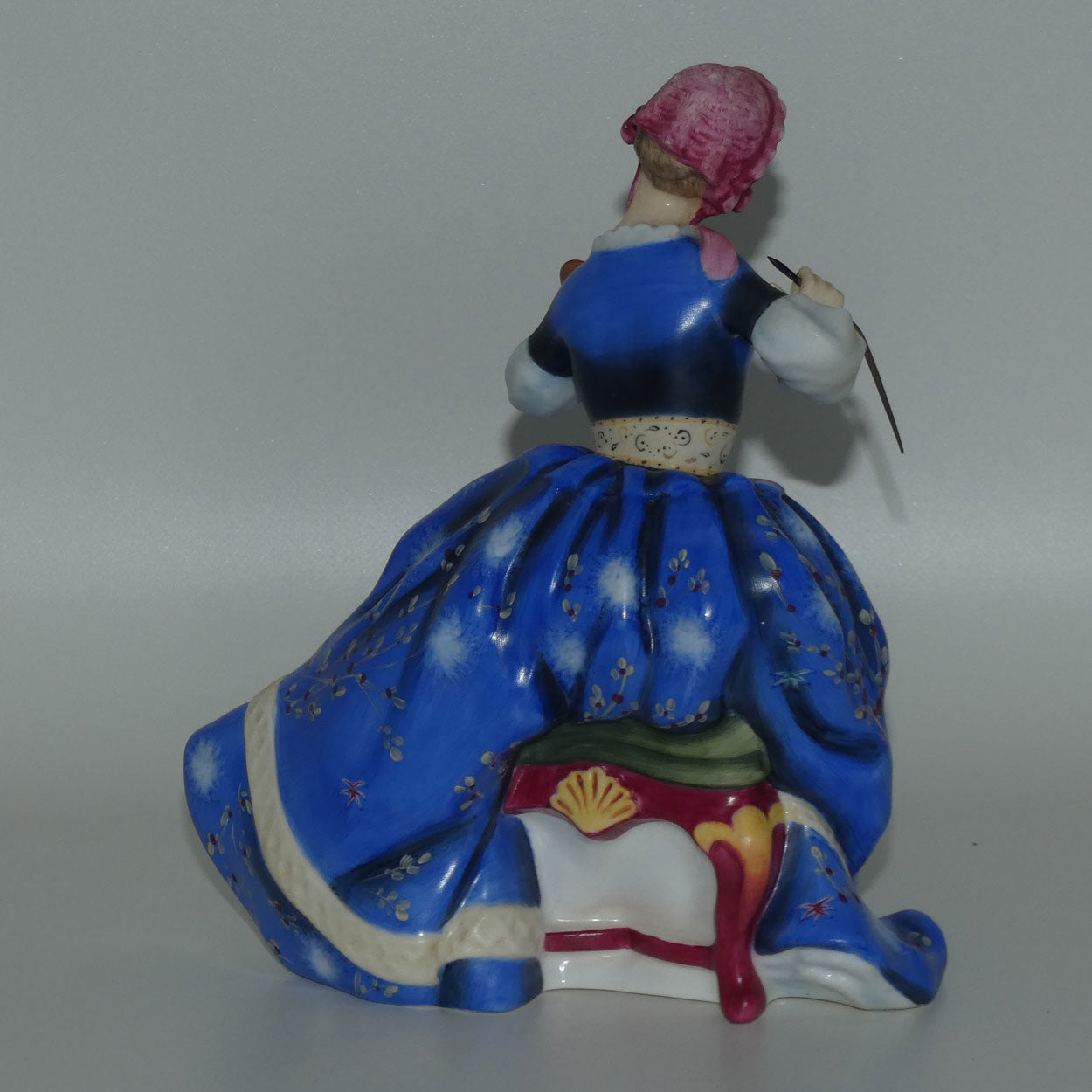 hn3012-royal-doulton-figure-painting