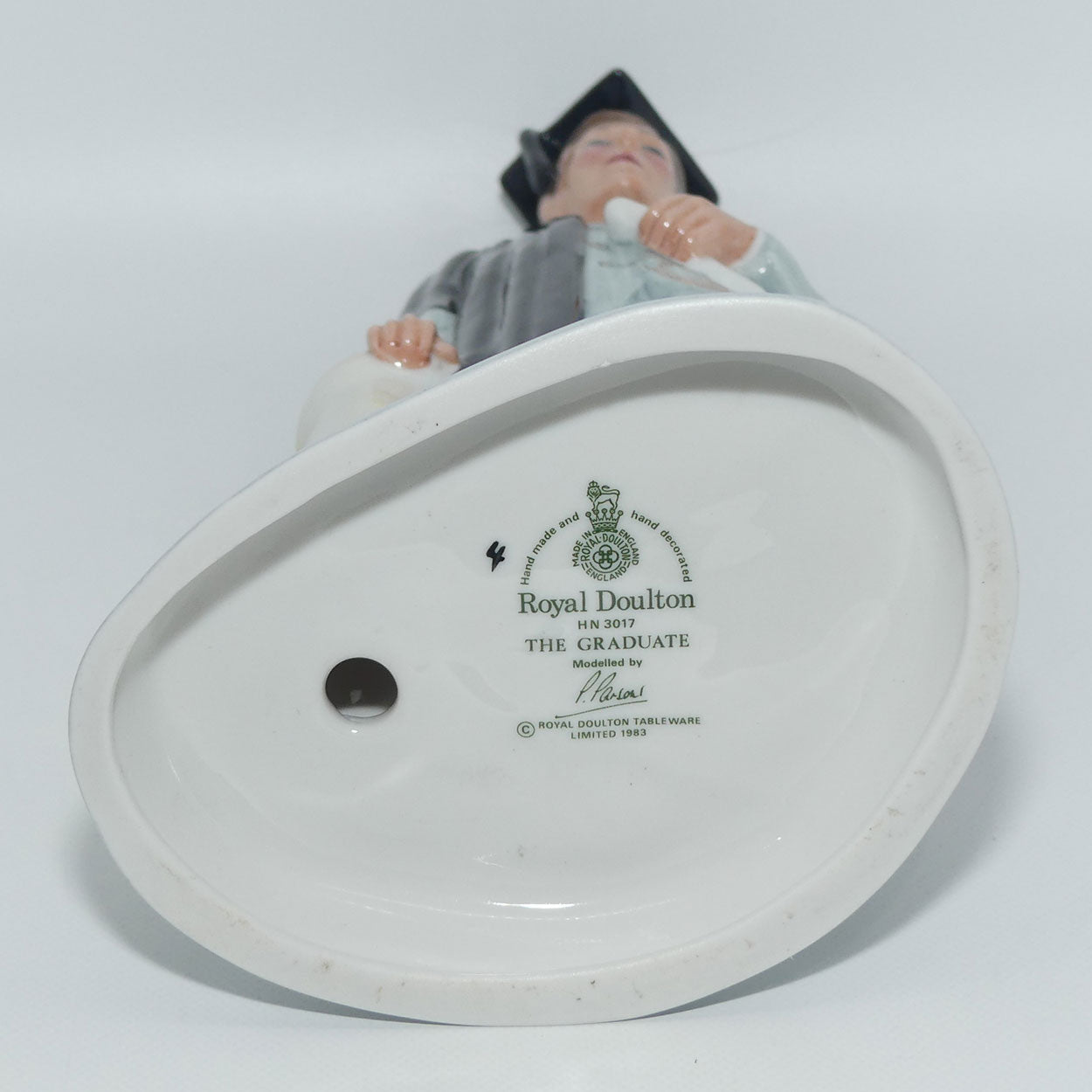 hn3017-royal-doulton-figure-the-graduate-male