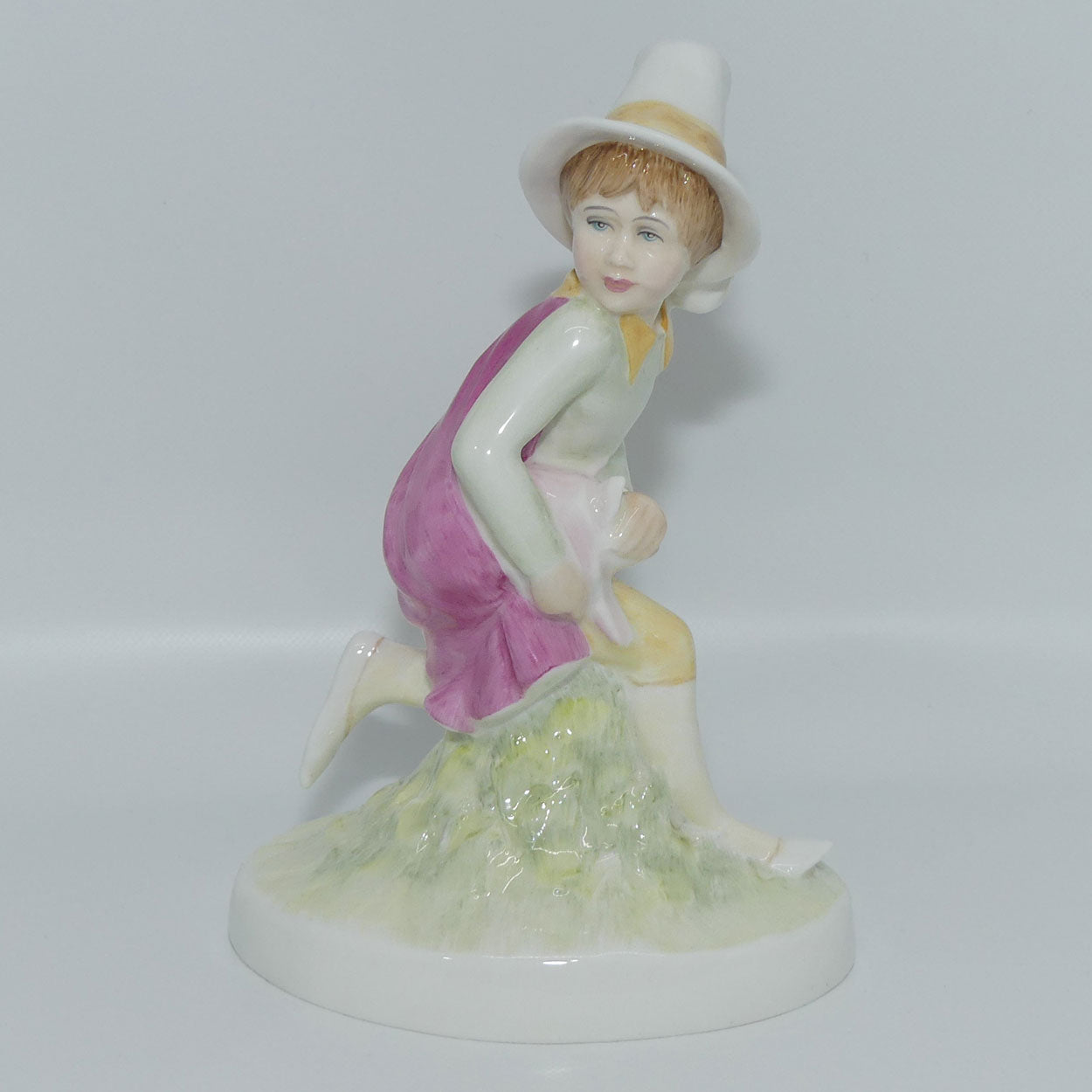 HN3032 Royal Doulton figure Tom Tom, the Piper's Son  | Nursery Rhyme series