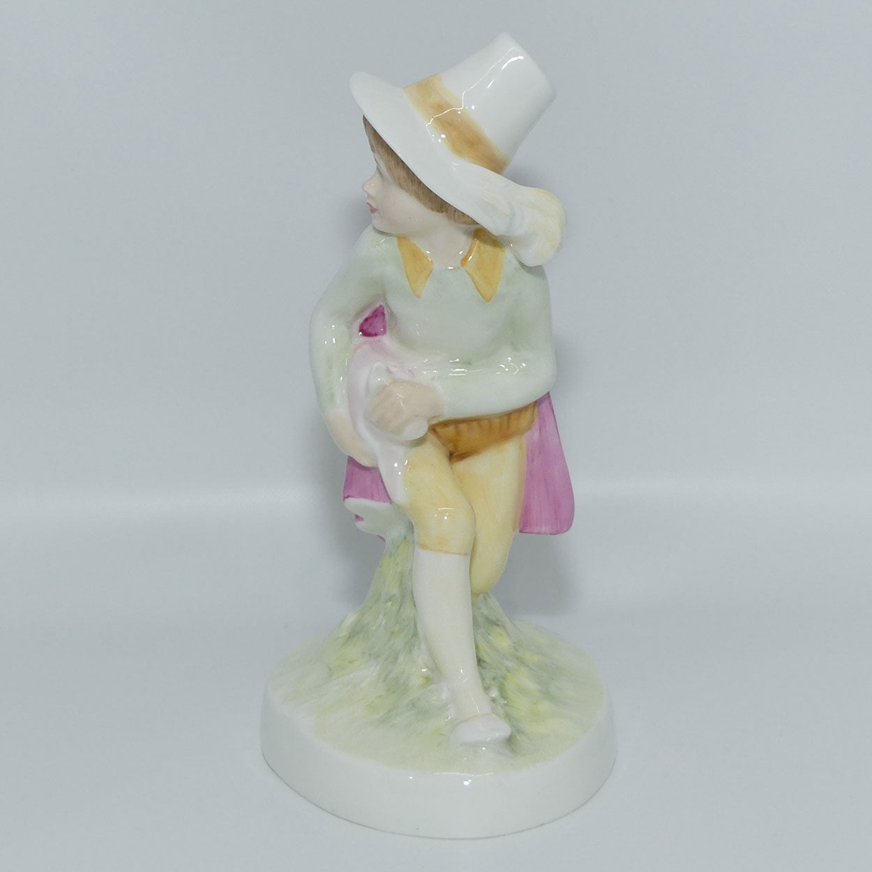 HN3032 Royal Doulton figure Tom Tom, the Piper's Son  | Nursery Rhyme series