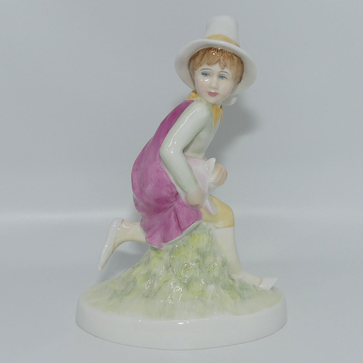 HN3032 Royal Doulton figure Tom Tom, the Piper's Son  | Nursery Rhyme series