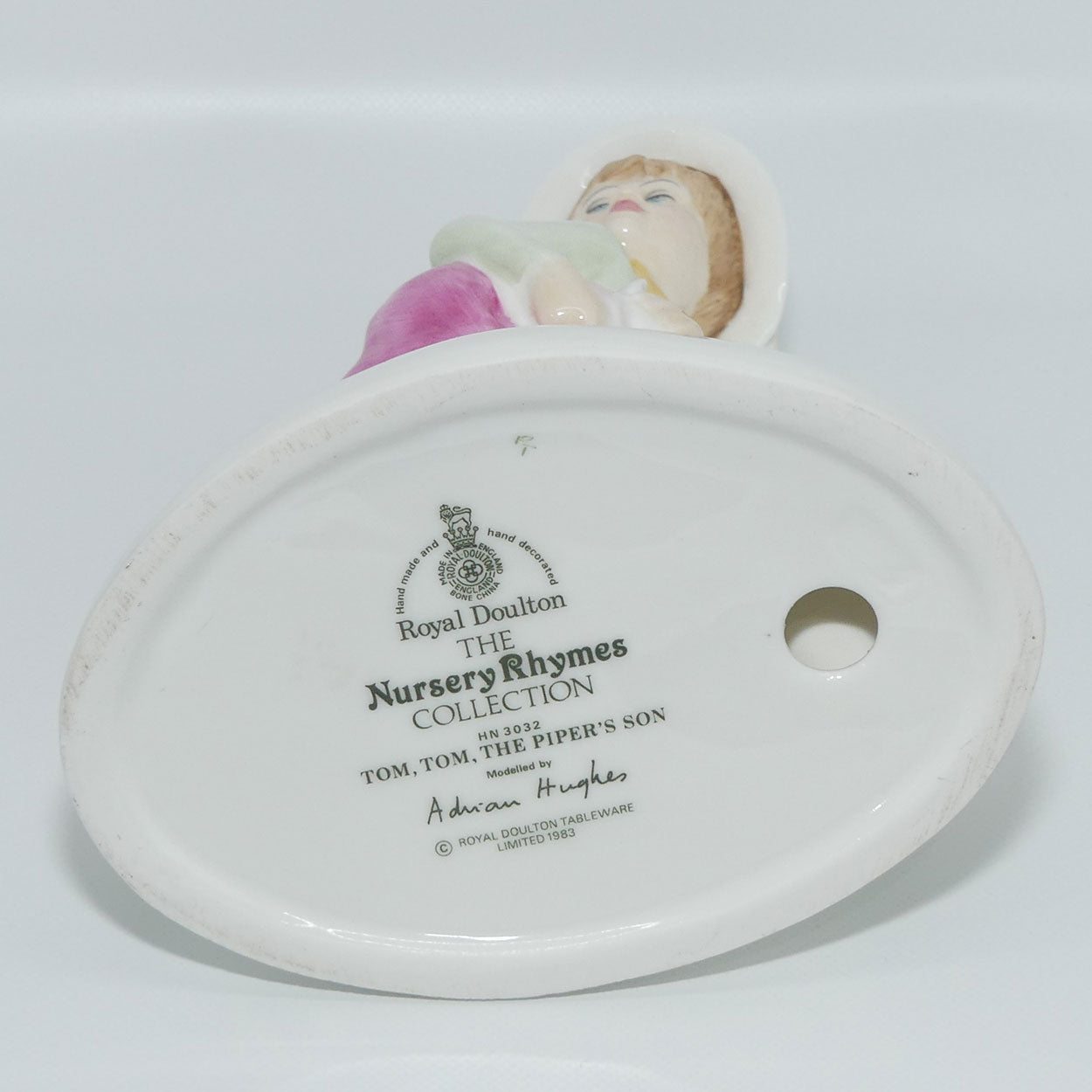 HN3032 Royal Doulton figure Tom Tom, the Piper's Son  | Nursery Rhyme series