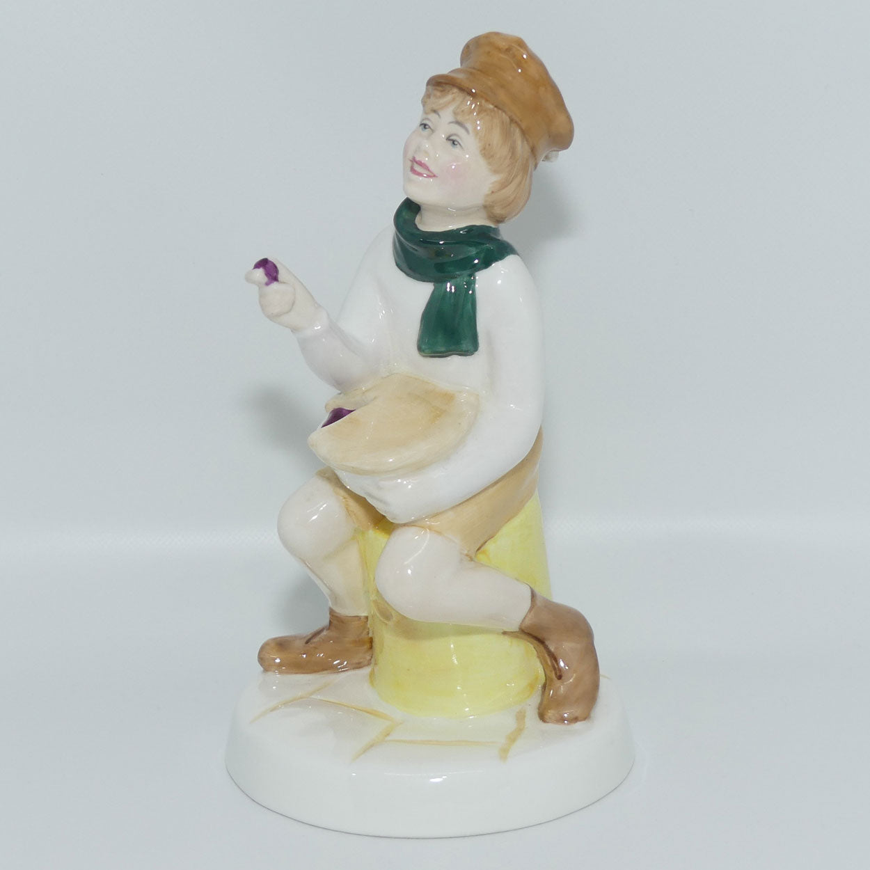 HN3034 Royal Doulton figure Little Jack Horner | Nursery Rhyme series