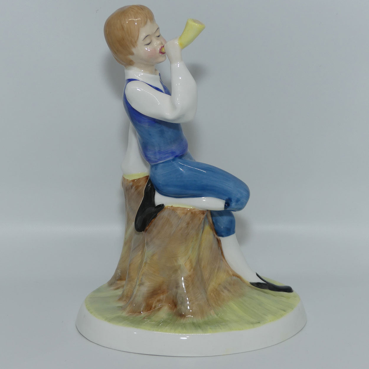 HN3035 Royal Doulton figure Little Boy Blue | Nursery Rhyme series