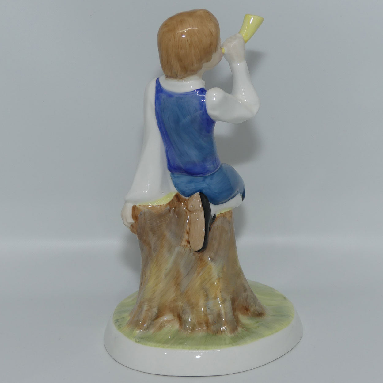 HN3035 Royal Doulton figure Little Boy Blue | Nursery Rhyme series