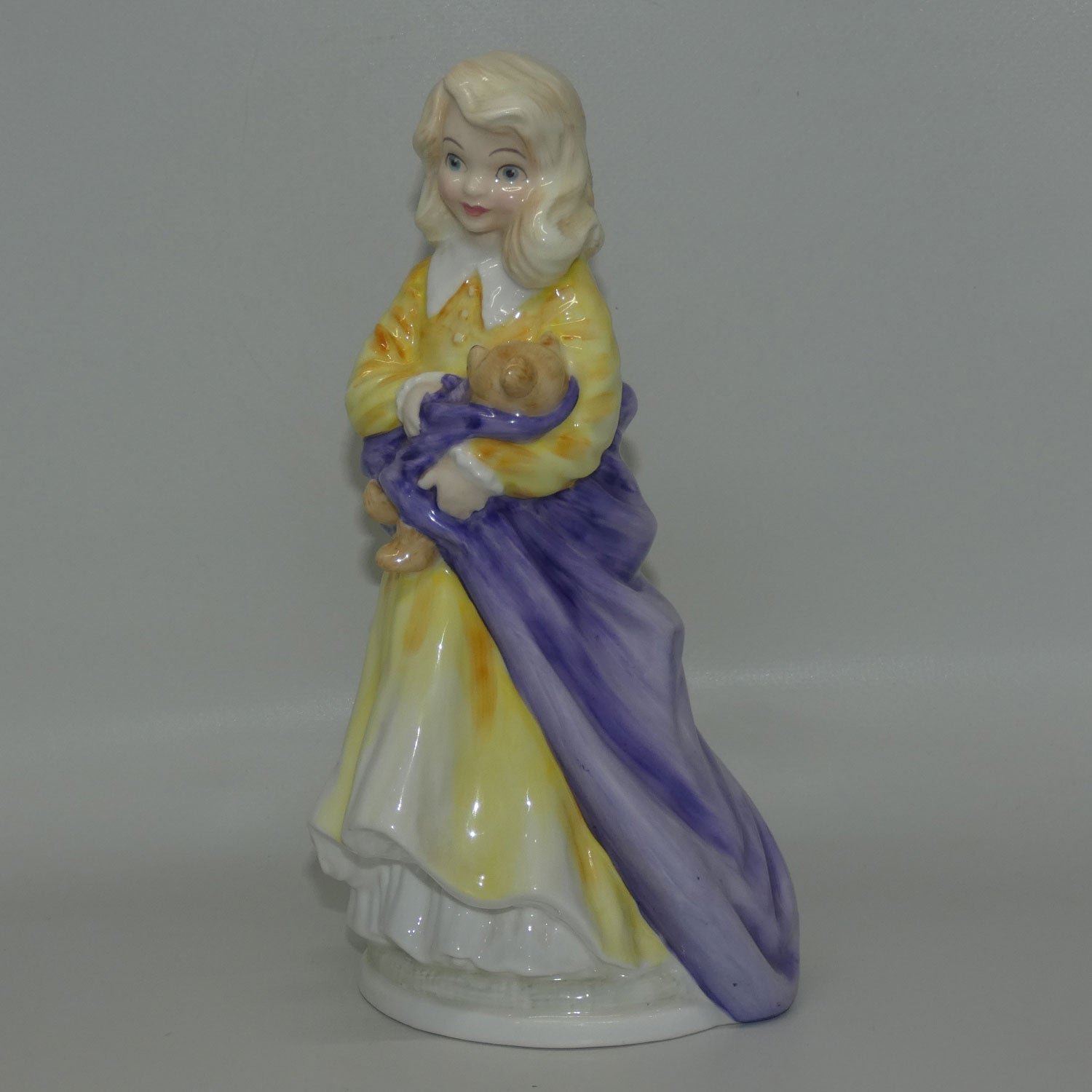 hn3087-royal-doulton-figure-charity