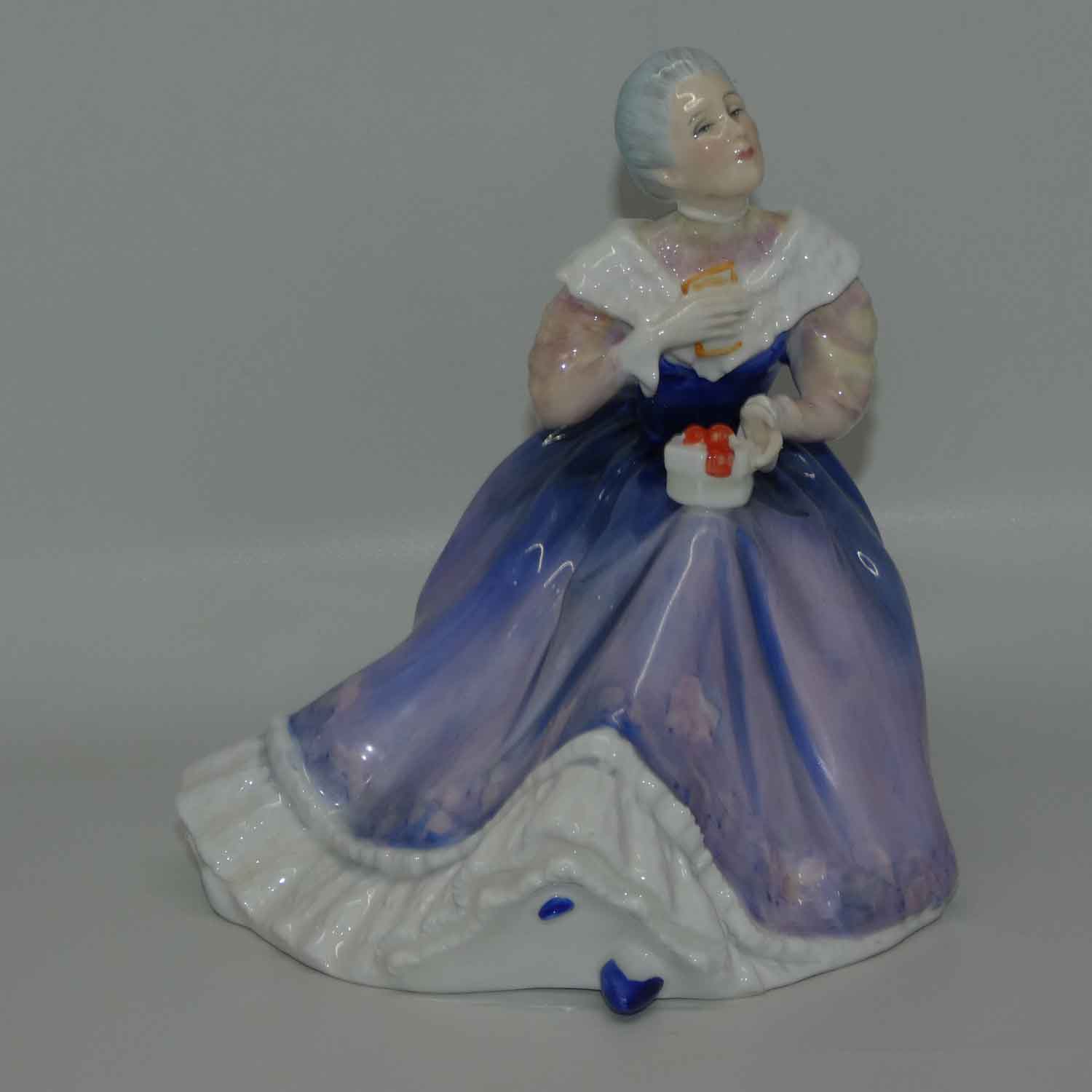 hn3097-royal-doulton-figure-happy-anniversary