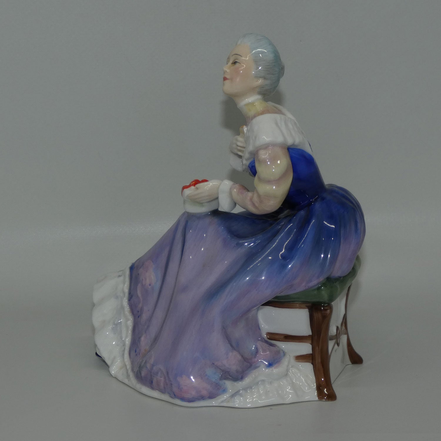 hn3097-royal-doulton-figure-happy-anniversary