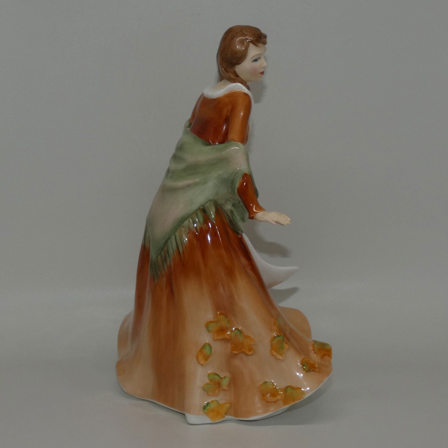 hn3231-royal-doulton-figure-autumntime