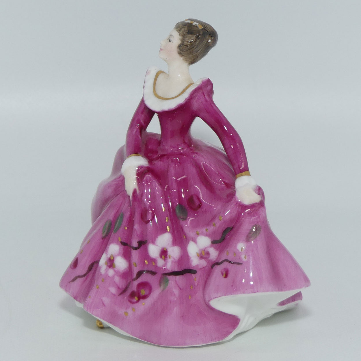 HN3250 Royal Doulton figure Fragrance | Miniature Figurines