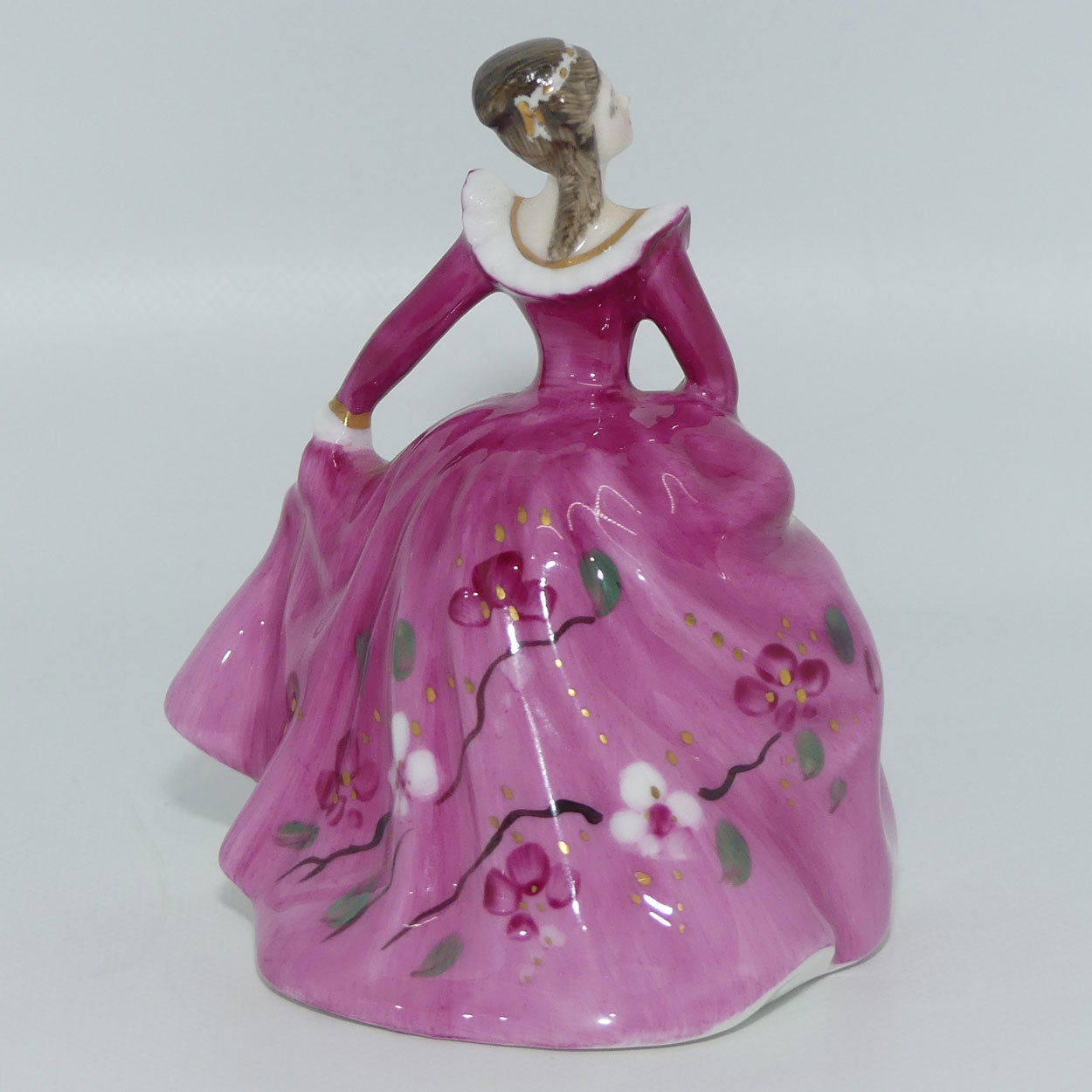 HN3250 Royal Doulton figure Fragrance | Miniature Figurines